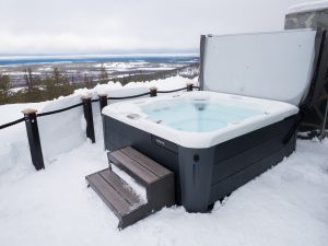 HotSpring Highlife Levin Golden Crown lasi-iglulla HotSpring Highlife Levi Golden Crown lasi-iglulla Lappi